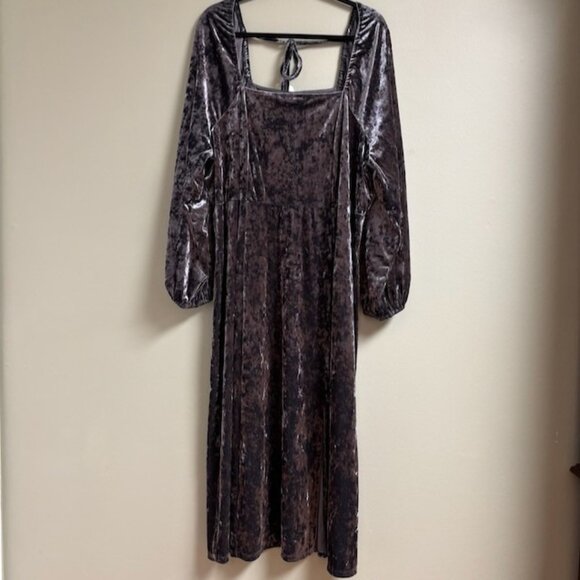 AVA & VIV Womens Whimsigoth Velvet Midi Dress Size 2X Square Neck Going Out Date - Picture 1 of 10